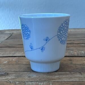 IKEA Porcelain Mug 4" White Blue Abstract Floral Line Drawing Ribbed Base